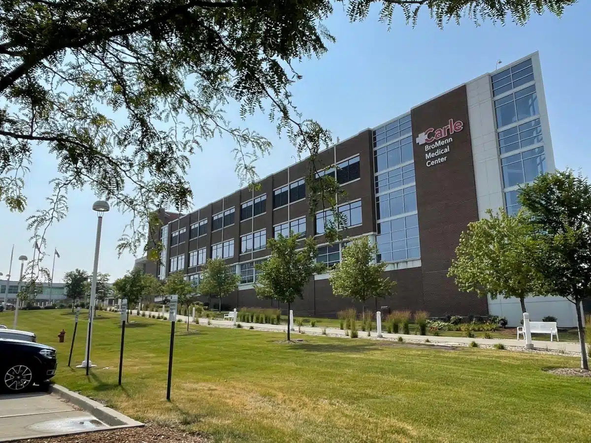Carle BroMenn Medical Center - Hero Image